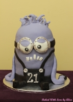 evil-minion-cake