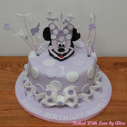 minnie-mouse-cake