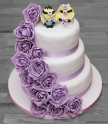 Wedding cake Minion toppers