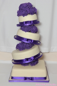 wonky-wedding-cake